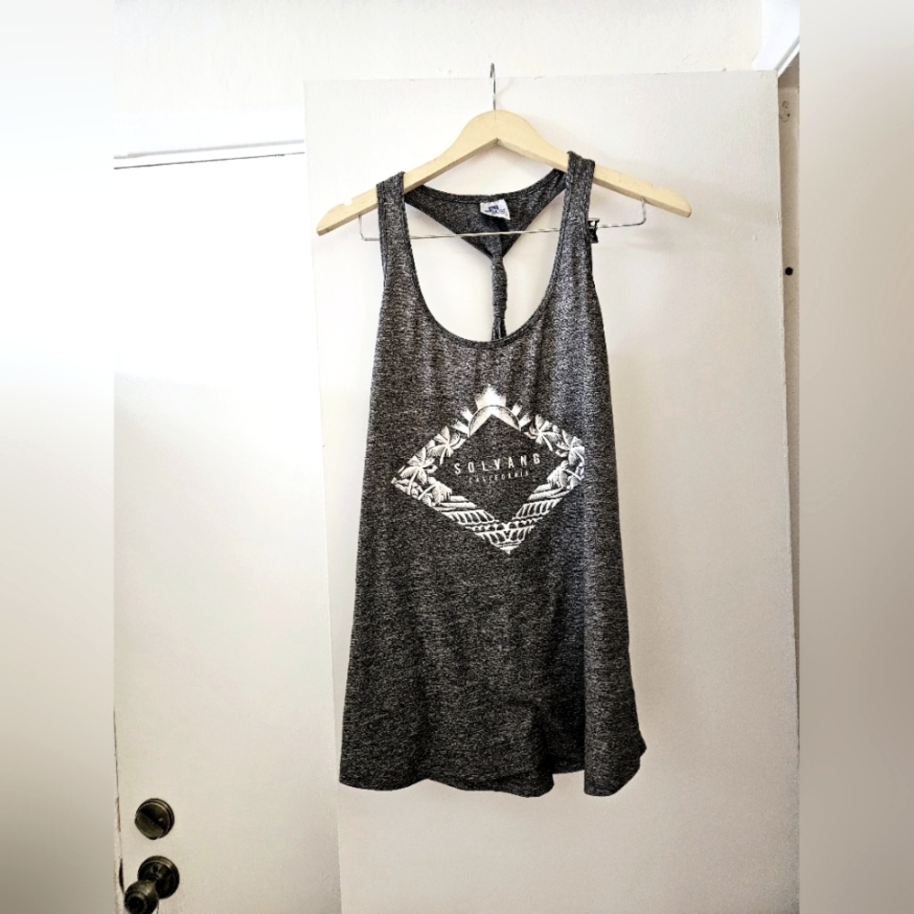 NEW Tank top Solvang California - Tee Max Active wear size M